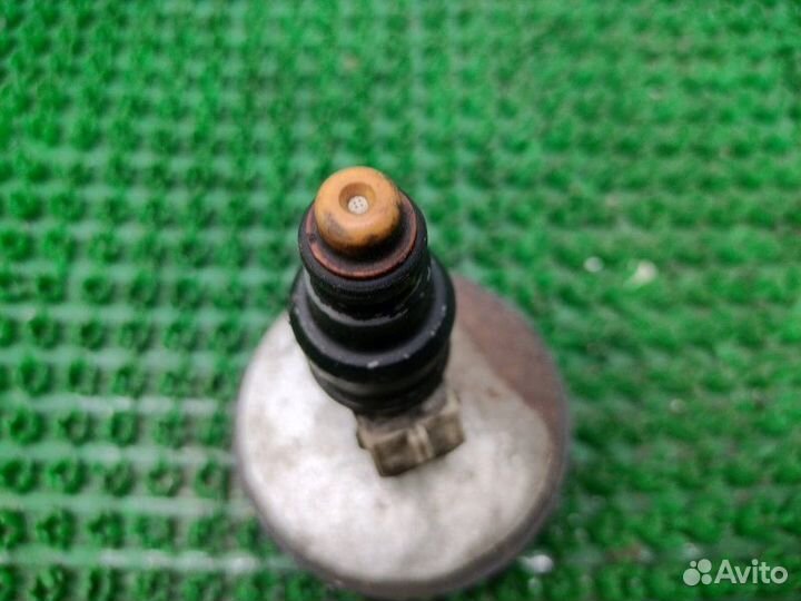 Форсунка инжекторная Газ Газель 3302 3302 2000