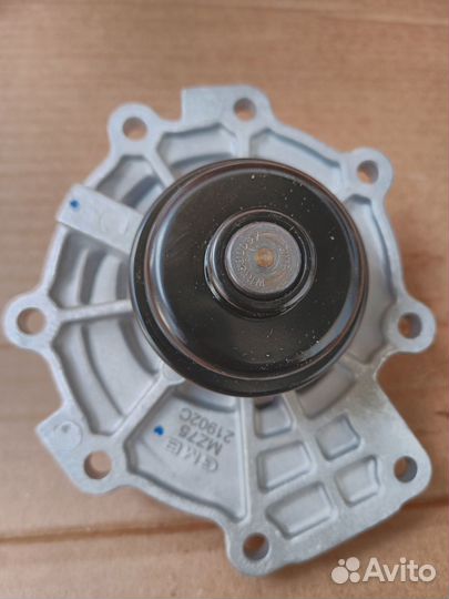 Помпа на мазду MPV 3.0