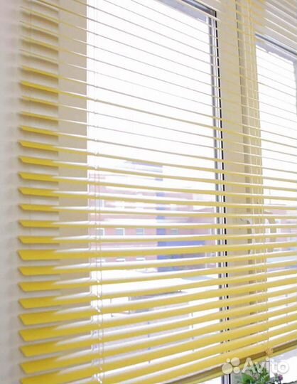 Жалюзи (рулонные, вертикальные, горизонтальные)