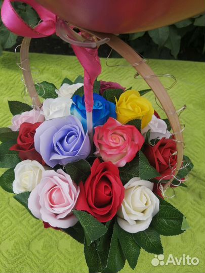 Корзинка из мыльных роз