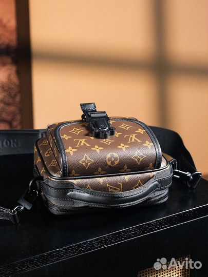 Сумка Louis Vuitton LV Quest - Оригинальное качест