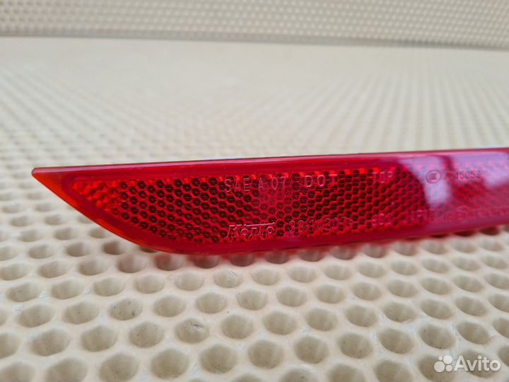 Отражатель задний правый Nissan Pathfinder R52