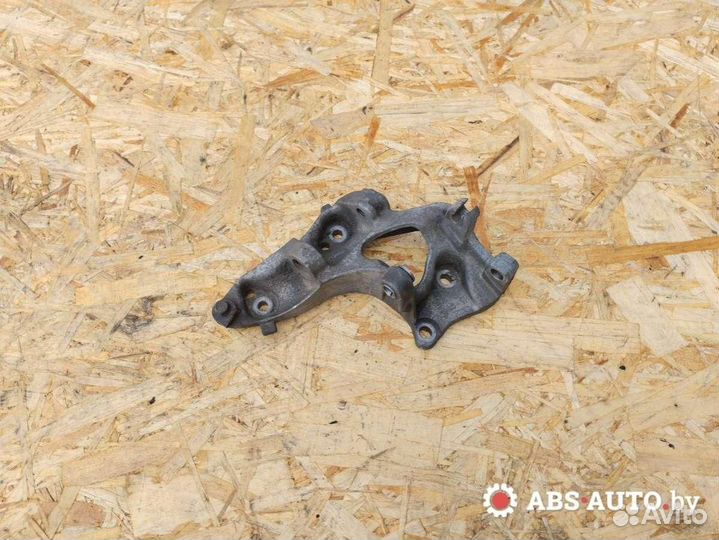 Кронштейн генератора Ford Focus 2 2006 9658199180