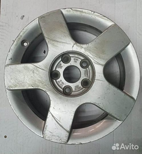 Диск колесный Audi A3 8P0601025M