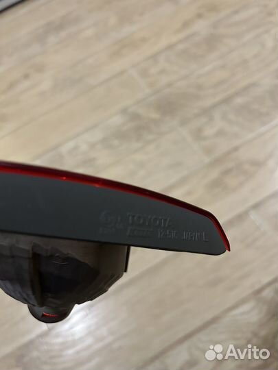 Фонарь задний левый внутренний тойота королла 150