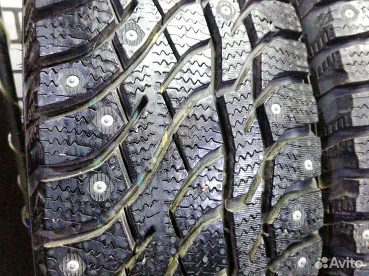 Viatti Bosco Nordico V-523 215/65 R16 98T