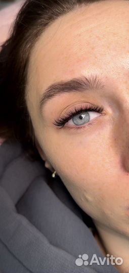 Экспресс наращивание ресниц в кресле реклайнер