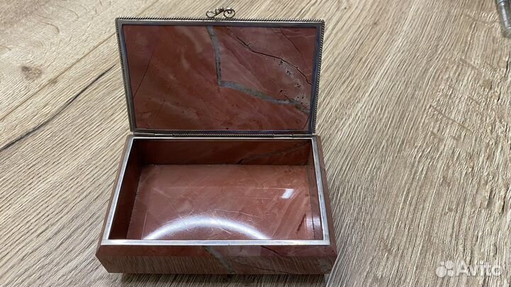 Шкатулка из натурального камня 