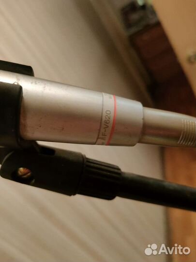 Микрофон и стойка