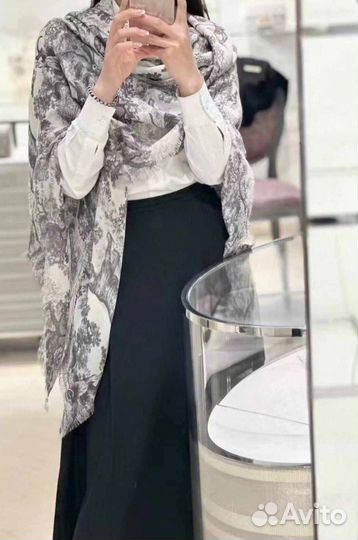 Шаль женский Dior