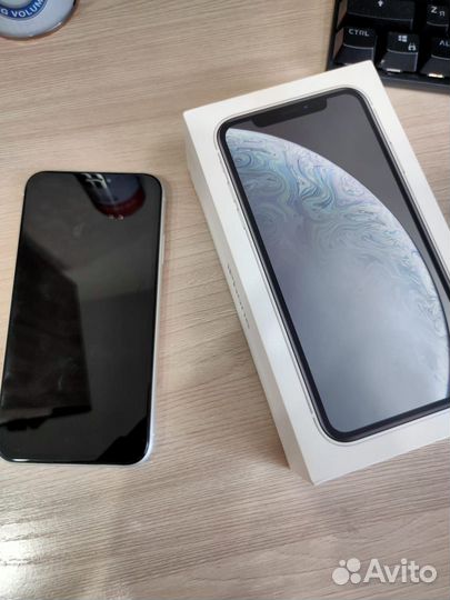 iPhone Xr, 64 ГБ