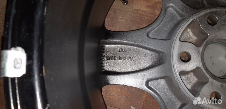 Продаю диски