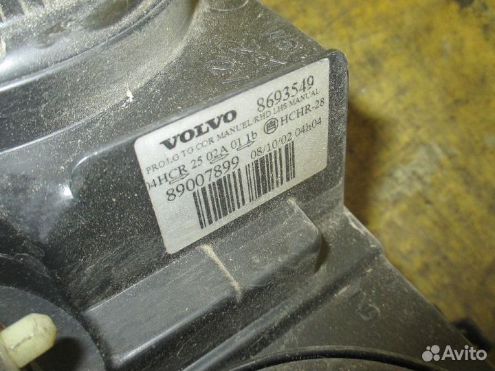 Фара левая Volvo V70 SW