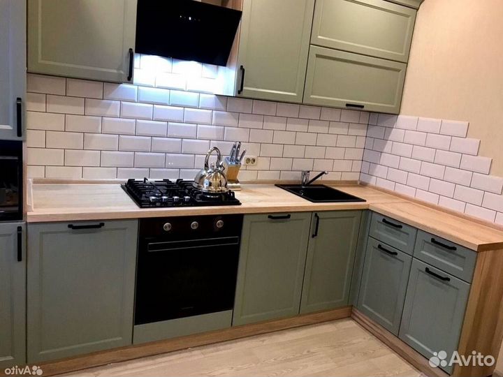 Кухонный гарнитур 