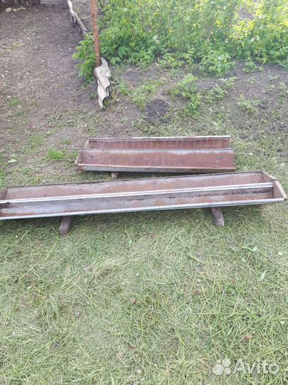 Кормушка для кур,утей