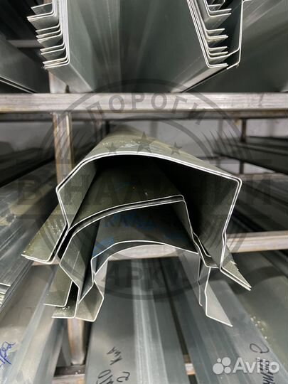 Ремонтный порог правый Volkswagen Golf 6