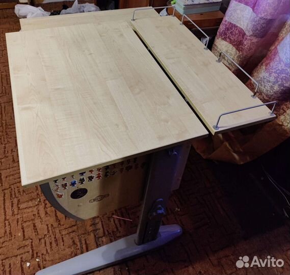 Детский стол парта