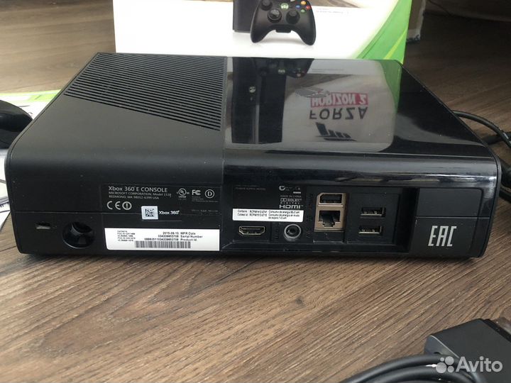 Игровая консоль Xbox 360 Е