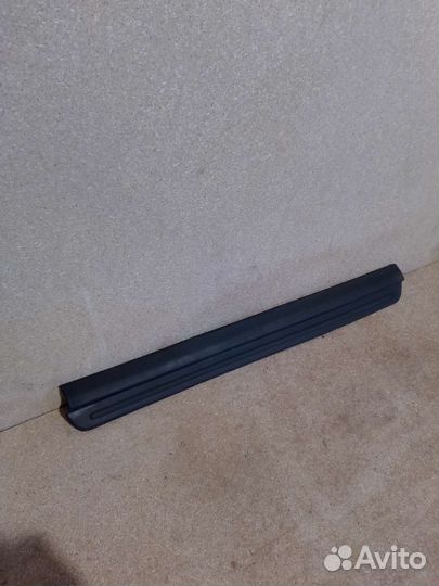 Накладка переднего правого порога Hyundai Sonata 5