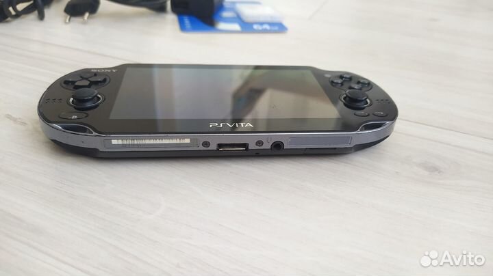 Sony PS Vita 64gb (40 игр)