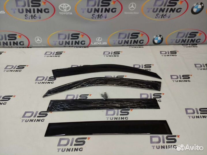 Ветровики Land Cruiser 200