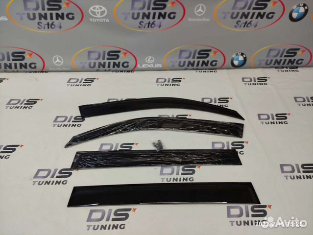 Ветровики Land Cruiser 200