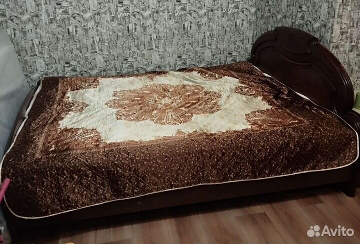 Спальный гарнитур бу