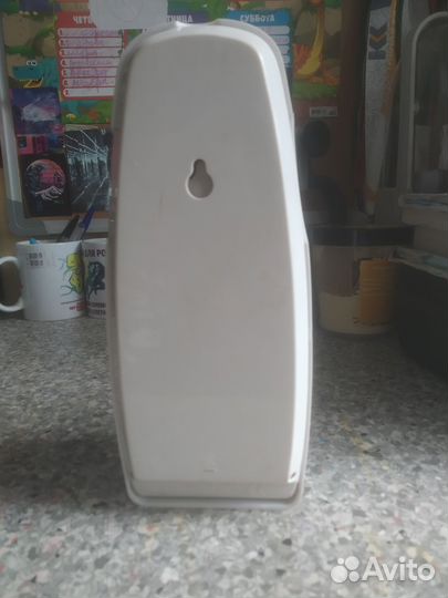 Автоматический распылитель освежителя воздуха