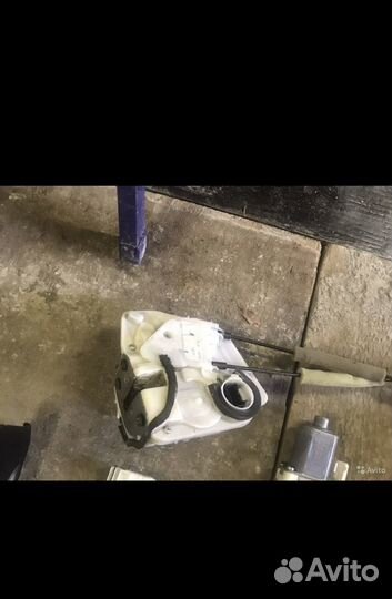 Замок правой передней двери мазда 6 gh