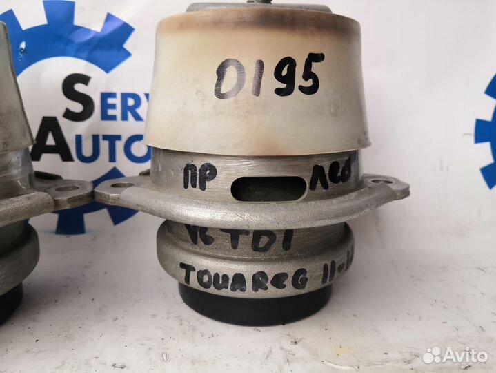 Volkswagen Touareg 10- TDI Опора двигателя LH RH