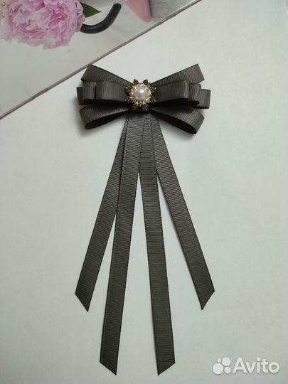 Школьные галстуки и банты