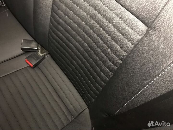 Чехлы на Volkswagen Polo 5