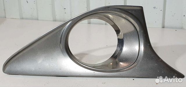 Накладка противотуманной фары Toyota Camry XV50