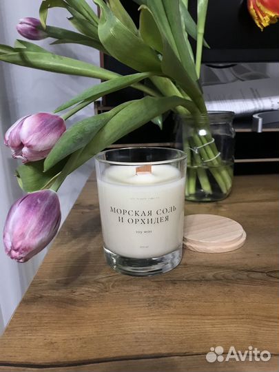 Свеча с деревянным фитилем