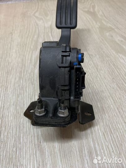 Педаль газа Nissan almera G15