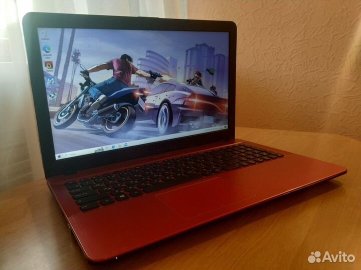 Красивый игровой ноутбук asus