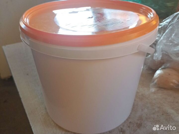 Ведро пластиковое пищевое с крышкой 5 л бу