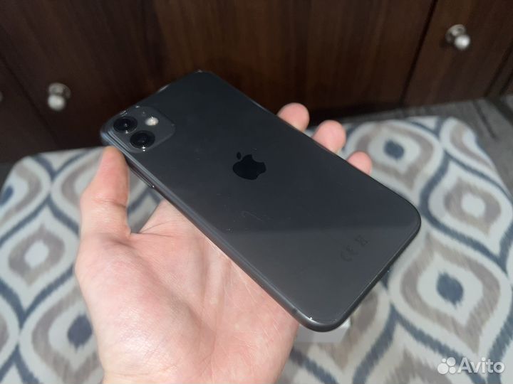 iPhone 11, 64 ГБ