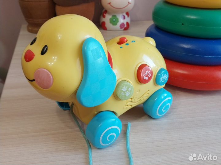 Музыкальная собака для малышей и пирамида