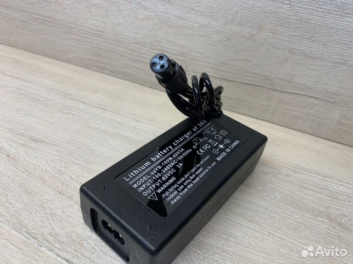 Зарядное устройство для гироскутера