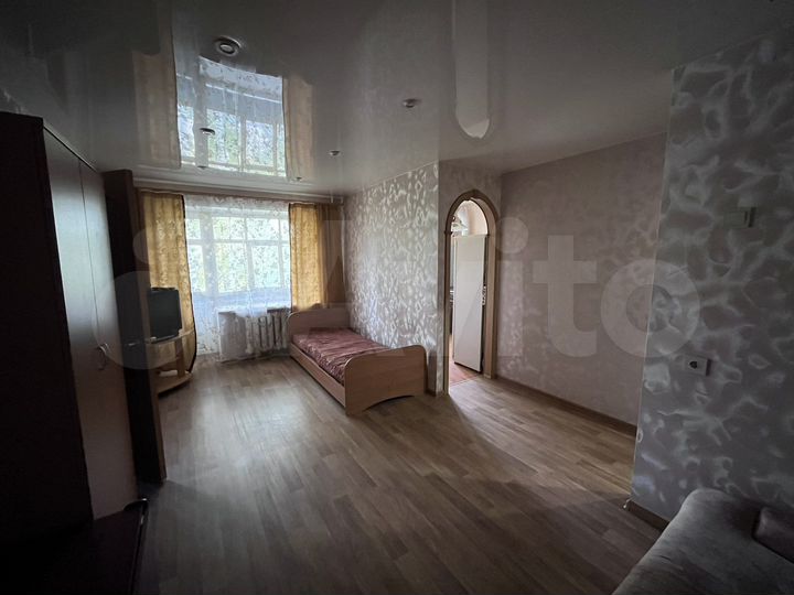 2-к. квартира, 43 м², 4/4 эт.