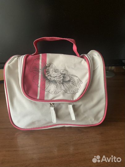 Косметичка Yves Rocher