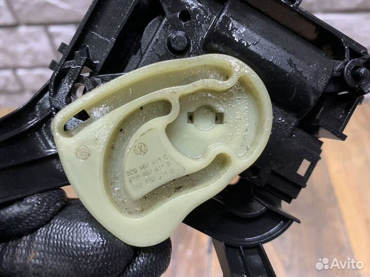 Skoda Rapid Моторчик заслонки отопителя