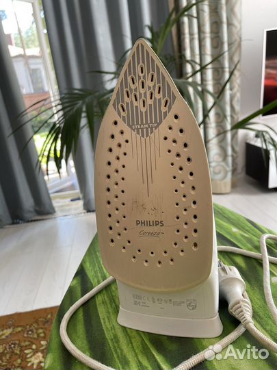 Паровой утюг Philips