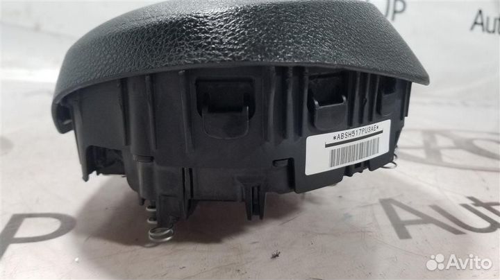 Крышка подушка безопасности (в рулевое колесо) Toyota C-HR