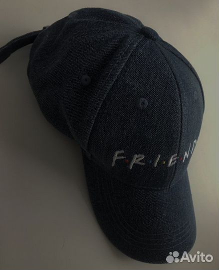 Бейсболка friends cropp