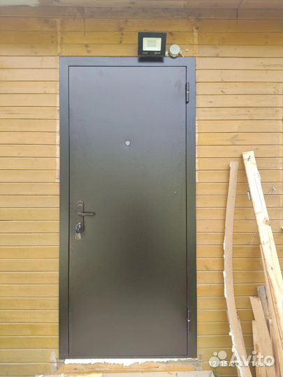 Дверь входная новая в наличии