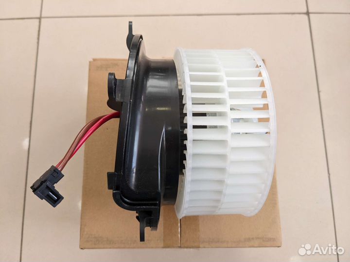 Мотор отопителя BMW 7-er E65 / E66