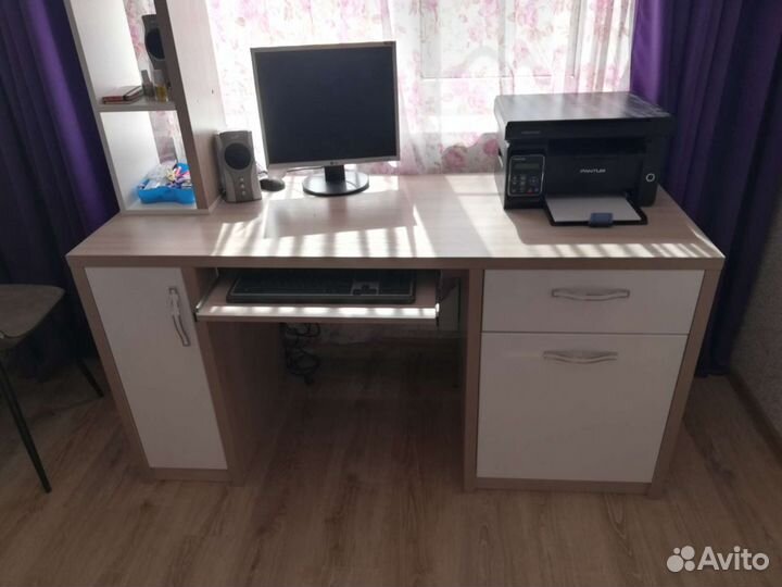 Стол компьютерный, торг уместен