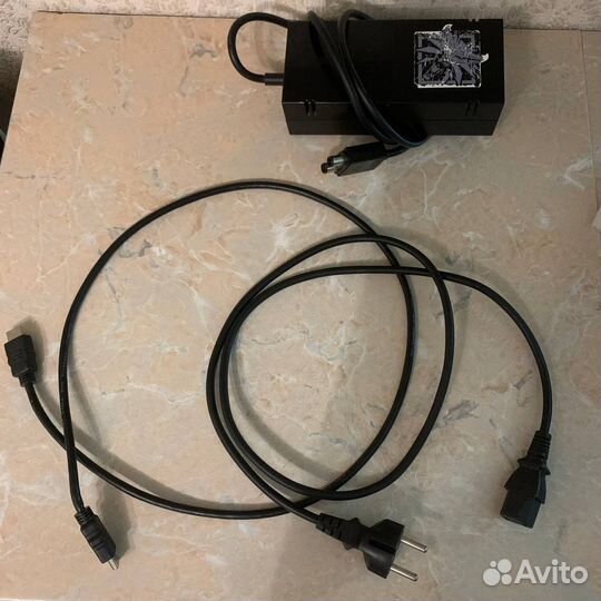 Xbox one 1tb с играми